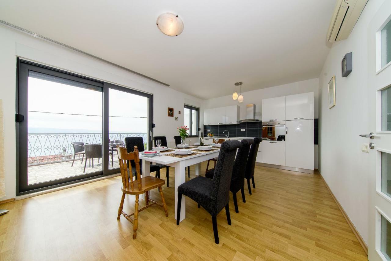 Apartments L&L Dugi Rat Ngoại thất bức ảnh