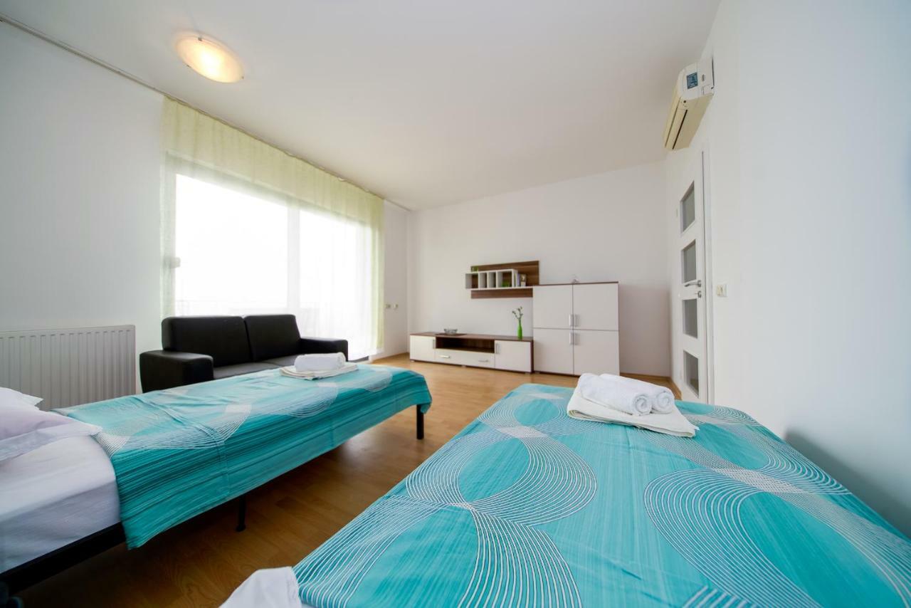 Apartments L&L Dugi Rat Ngoại thất bức ảnh