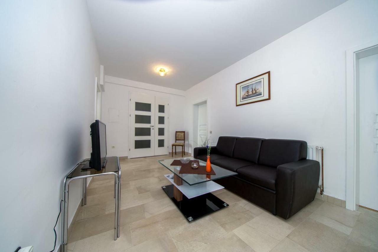 Apartments L&L Dugi Rat Ngoại thất bức ảnh